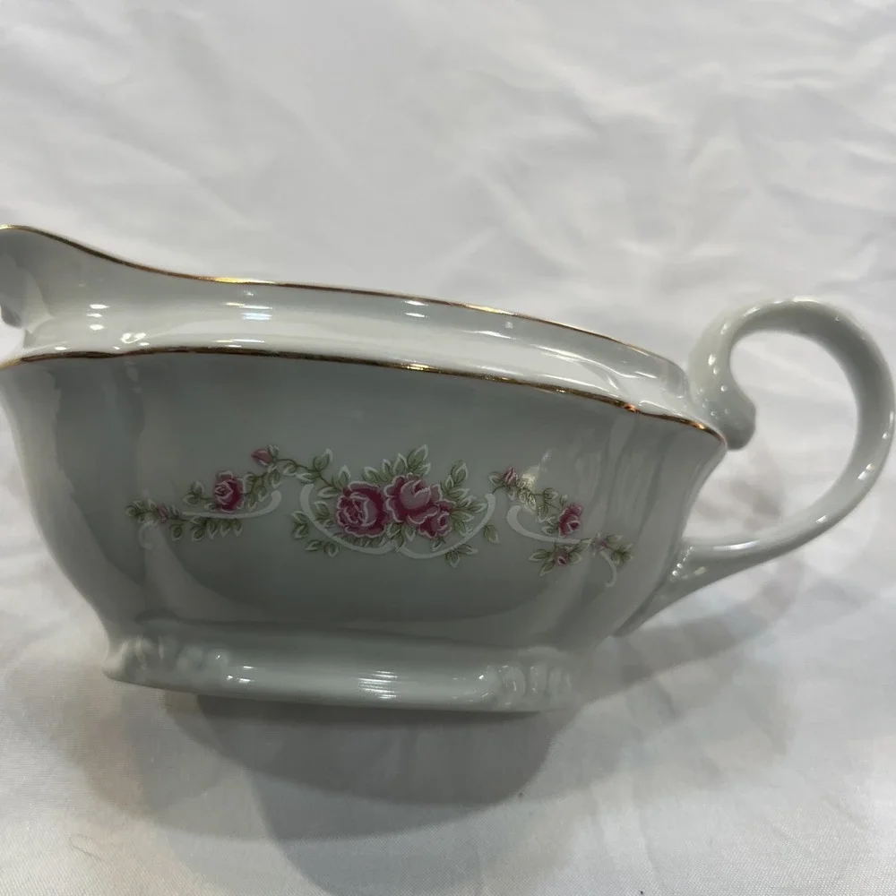 Gravy‎ Boat  Rose Garland Real Brazil Fine Porcelain